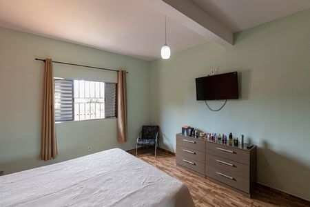 Quarto 1 de casa para alugar com 3 quartos, 122m² em Conjunto Habitacional Castro Alves, São Paulo