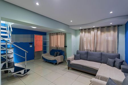 Sala de casa para alugar com 3 quartos, 122m² em Conjunto Habitacional Castro Alves, São Paulo