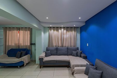 Casa para alugar com 3 quartos, 122m² em Conjunto Habitacional Castro Alves, São Paulo