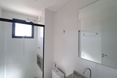 Banheiro Social de apartamento para alugar com 2 quartos, 67m² em Granja Marileusa, Uberlândia
