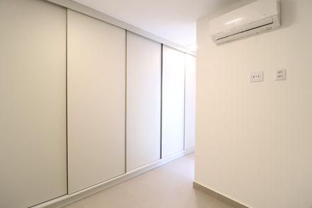 Apartamento para alugar com 67m², 2 quartos e 1 vagaQuarto 2 - Suíte
