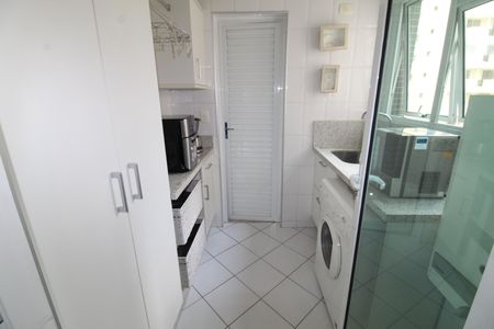 Apartamento para alugar com 158m², 4 quartos e 3 vagasÁrea de Serviço