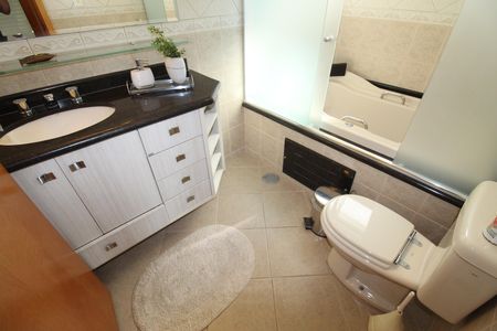 Apartamento para alugar com 158m², 4 quartos e 3 vagasBanheiro da Suíte 2