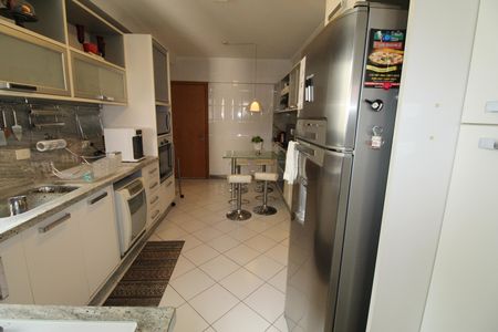 Apartamento para alugar com 158m², 4 quartos e 3 vagasCozinha