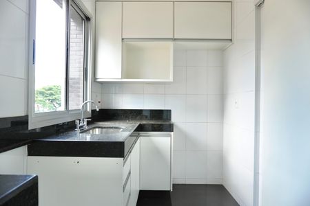 Apartamento para alugar com 76m², 3 quartos e 2 vagas