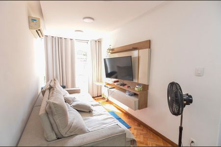 Apartamento à venda com 86m², 3 quartos e 1 vagaSala