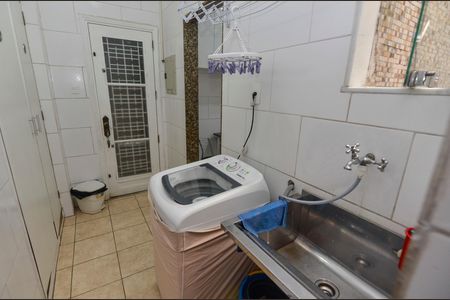 Apartamento à venda com 86m², 3 quartos e 1 vagaÁrea de Serviço