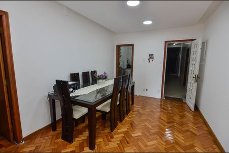 Apartamento à venda com 86m², 3 quartos e 1 vagaSala