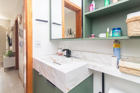 Casa de condomínio à venda com 43m², 2 quartos e 1 vagaBanheiro
