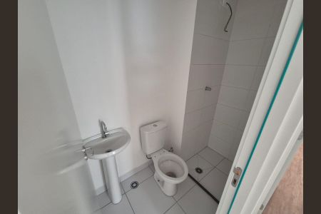 Banheiro de apartamento à venda com 2 quartos, 33m² em Parque Novo Mundo, São Paulo