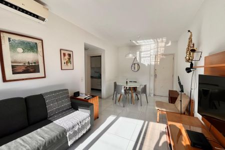 Sala  de apartamento para alugar com 1 quarto, 50m² em Leblon, Rio de Janeiro