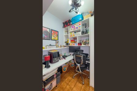 Apartamento à venda com 90m², 2 quartos e 1 vagaEscritório