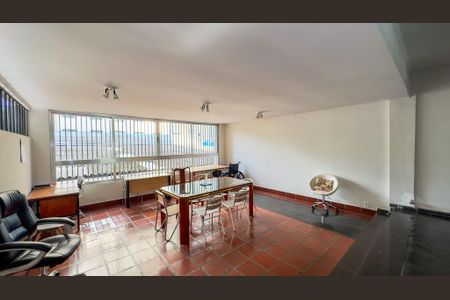 Apartamento à venda com 90m², 2 quartos e 1 vagaSalão de Festas