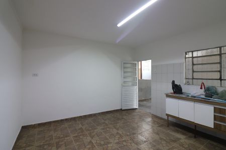 Casa para alugar com 150m², 2 quartos e 3 vagasCozinha 