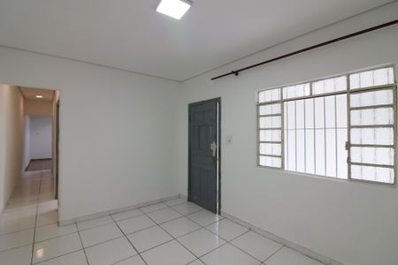 Sala 1 de casa para alugar com 2 quartos, 150m² em Vila Mariza, São Bernardo do Campo