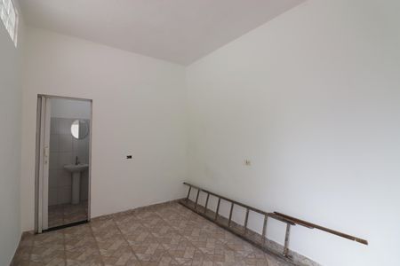 Casa para alugar com 150m², 2 quartos e 3 vagasQuarto Edícula