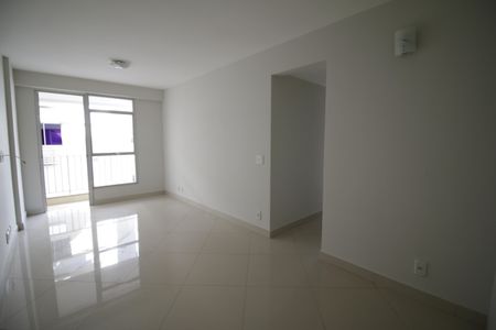 Sala de apartamento para alugar com 2 quartos, 71m² em Freguesia (jacarepaguá), Rio de Janeiro