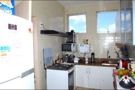 Apartamento à venda com 94m², 3 quartos e 2 vagasCozinha