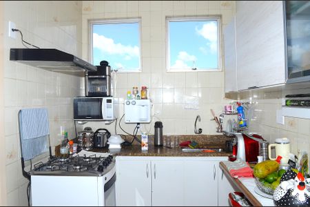 Apartamento à venda com 94m², 3 quartos e 2 vagasCozinha