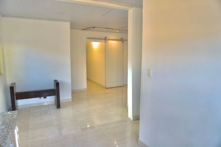 Cozinha de kitnet/studio para alugar com 1 quarto, 61m² em Palmeiras, Belo Horizonte