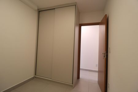 Apartamento para alugar com 73m², 3 quartos e 2 vagasQuarto 2