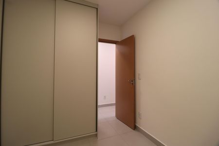 Apartamento para alugar com 73m², 3 quartos e 2 vagasQuarto 2