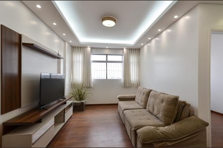 Sala de Estar de apartamento para alugar com 3 quartos, 63m² em Carlos Prates, Belo Horizonte