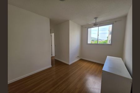Sala de apartamento para alugar com 2 quartos, 46m² em Vila Catia, Nova Iguaçu
