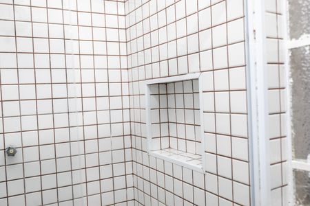 Apartamento para alugar com 51m², 1 quarto e sem vagaDetalhe do banheiro