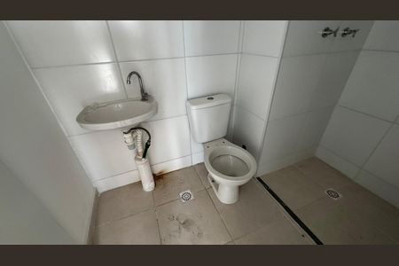 Apartamento à venda com 53m², 2 quartos e 1 vaga Apartamento à venda com 53m², 2 quartos e 1 vagaBanheiro do Quarto 2