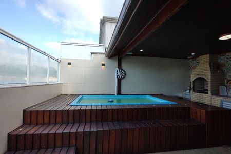 Apartamento à venda com 109m², 2 quartos e 1 vagaPiscina