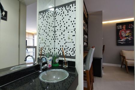 Apartamento à venda com 109m², 2 quartos e 1 vagaLavabo