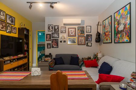 Apartamento para alugar com 57m², 2 quartos e 1 vagaSala