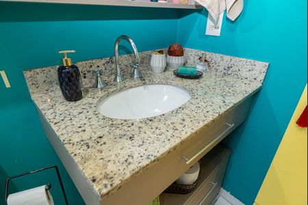 Apartamento para alugar com 57m², 2 quartos e 1 vagaBanheiro 2