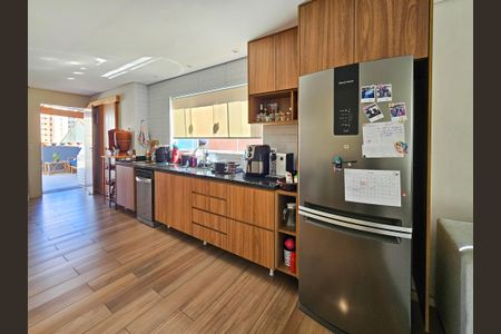 Casa para alugar com 180m², 2 quartos e 2 vagasSala/Cozinha