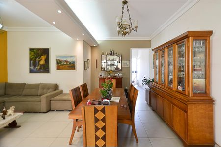 Apartamento para alugar com 200m², 4 quartos e 1 vagaSala Ambientes