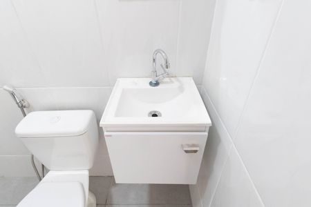 Casa para alugar com 36m², 1 quarto e sem vagaBanheiro