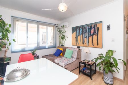 Sala de apartamento à venda com 2 quartos, 69m² em Teresópolis, Porto Alegre