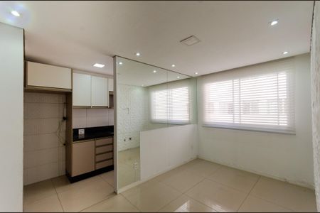 Sala de apartamento para alugar com 2 quartos, 42m² em Jardim das Gracas, São Paulo