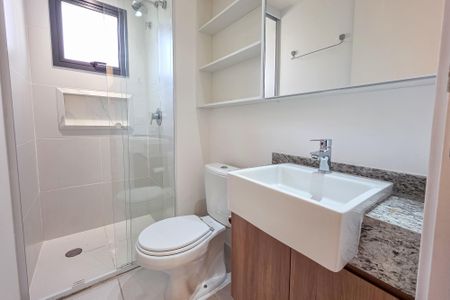 Banheiro de kitnet/studio para alugar com 1 quarto, 23m² em Vila Mariana, São Paulo