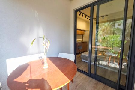 Varanda de kitnet/studio para alugar com 1 quarto, 23m² em Vila Mariana, São Paulo