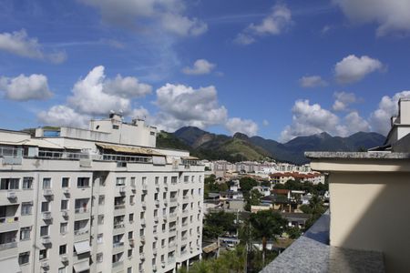 Apartamento à venda com 90m², 2 quartos e 1 vagaVista da Sacada