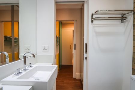 Apartamento para alugar com 94m², 2 quartos e 2 vagasBanheiro da Suite