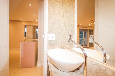 Apartamento para alugar com 94m², 2 quartos e 2 vagasLavabo