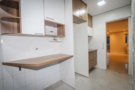 Apartamento para alugar com 94m², 2 quartos e 2 vagasCozinha