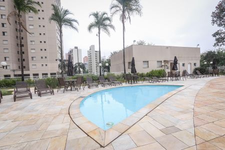Apartamento para alugar com 94m², 2 quartos e 2 vagasÁrea comum - Piscina