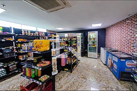 Studio à venda com 29m², 1 quarto e 1 vaga Studio à venda com 29m², 1 quarto e 1 vagamercado