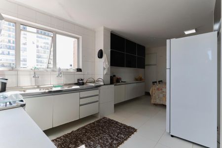 Apartamento à venda com 127m², 3 quartos e 1 vaga Apartamento à venda com 127m², 3 quartos e 1 vagaCopa e Cozinha