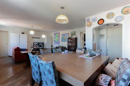 Apartamento à venda com 127m², 3 quartos e 1 vaga Apartamento à venda com 127m², 3 quartos e 1 vagaSala