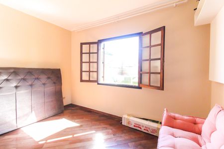 Casa para alugar com 140m², 3 quartos e 3 vagasSuíte